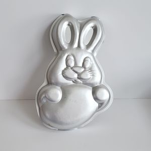 1978 Wilton Easter Bunny Cake Pan